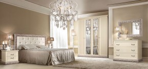 Комод Тиффани штрих-лак/серебро (ТФКМ-1) в Тарко-Сале - tarko-sale.ok-mebel.com | фото 2